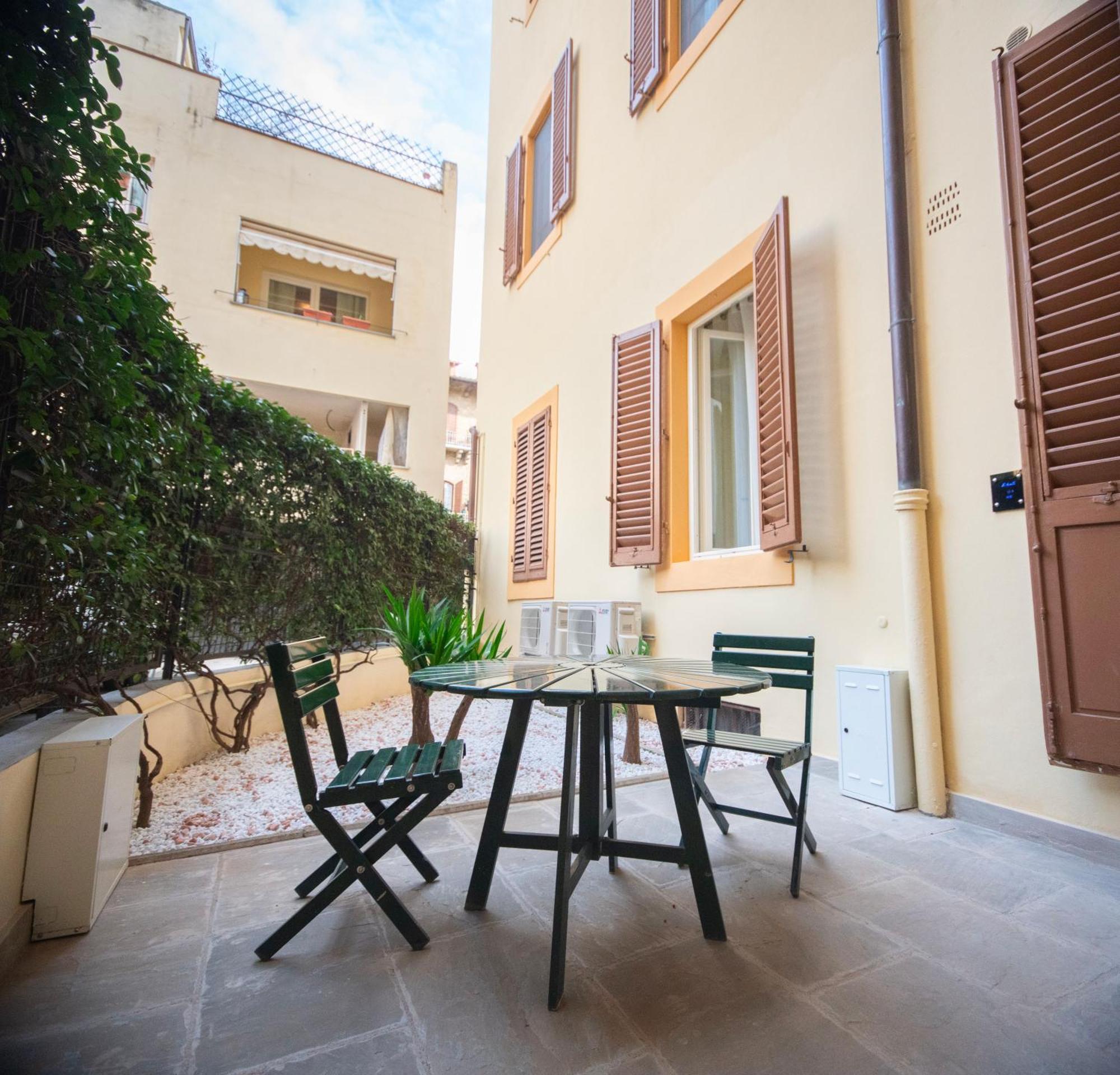 Le Robbiane 44 - 46 Apartman Firenze Kültér fotó